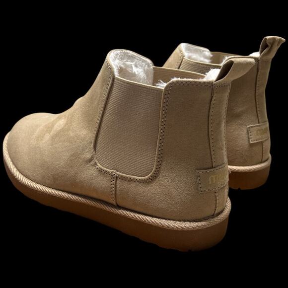 MAKALU Elyse Women's Size 6.5 Ankle Boot Cream Faux Fur Lined Rope Detail - Picture 3 of 14